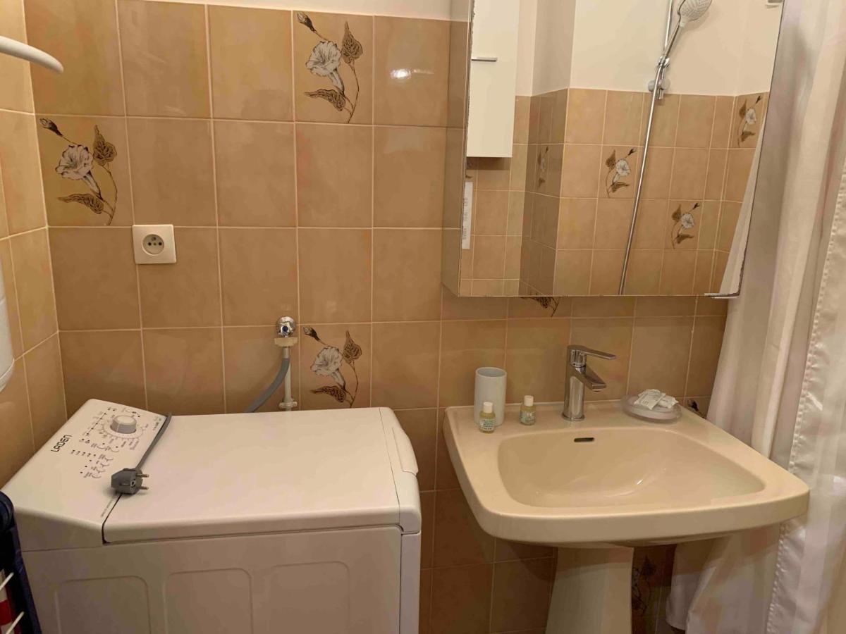 Appartement Fidji Saint-Cyr-sur-Mer Exterior photo